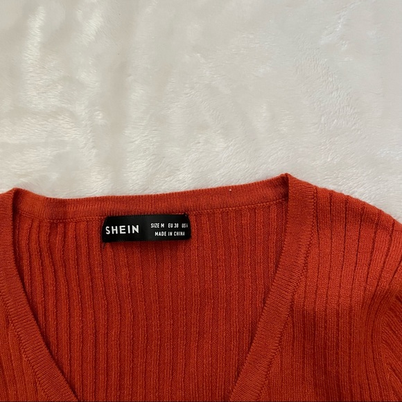 SHEIN Bundle | 2 Long Sleeve Crop Tops - Picture 3 of 8